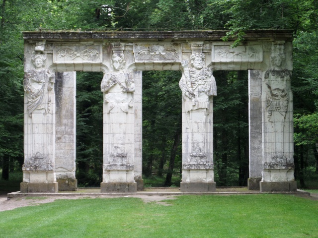 Some columns near the labyrinth 